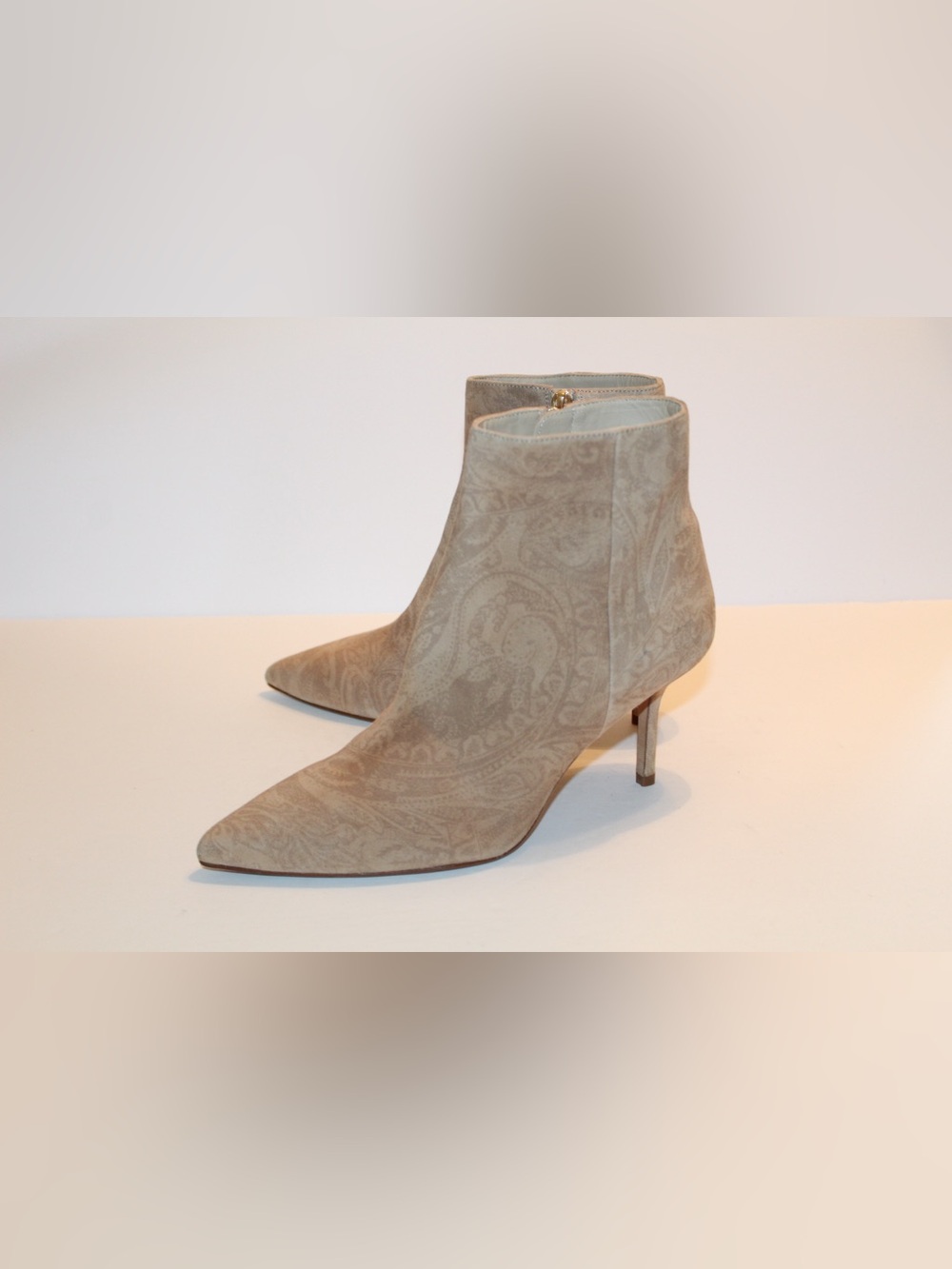 L’AGENCE Aimee Tan Suede Bootie Size Women’s EU 39.5/ US 9.5
